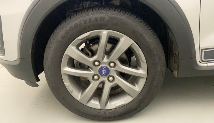 2018 Ford FREESTYLE TITANIUM 1.5 DIESEL, Diesel, Manual, 42,225 km, Left Front Wheel