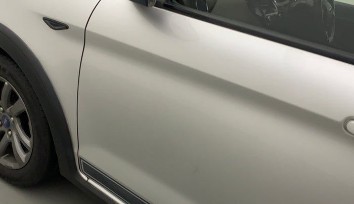 2018 Ford FREESTYLE TITANIUM 1.5 DIESEL, Diesel, Manual, 42,225 km, Front passenger door - Slightly dented