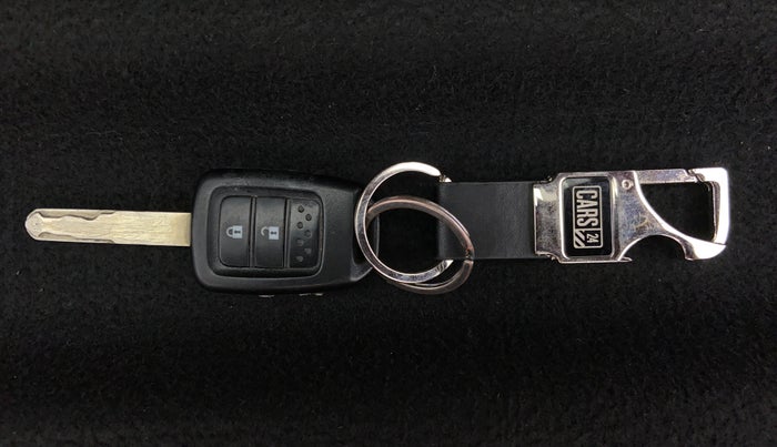 2015 Honda Jazz 1.2 V MT, Petrol, Manual, 93,081 km, Key Close-up