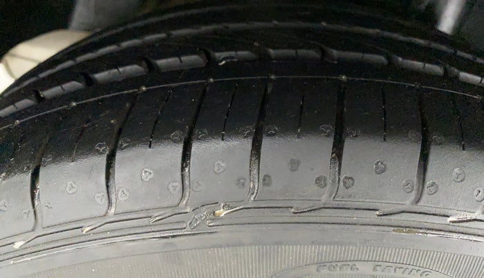 2021 Ford FREESTYLE TITANIUM + 1.2 TI-VCT, Petrol, Manual, 14,058 km, Right Rear Tyre Tread