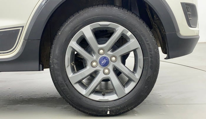 2021 Ford FREESTYLE TITANIUM + 1.2 TI-VCT, Petrol, Manual, 14,058 km, Left Rear Wheel