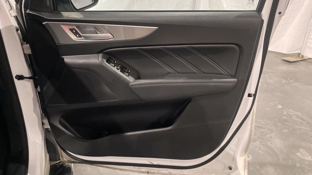 2022 GWM Ute Cannon-l (4x4), Automatic, 89608 km, Speaker View
