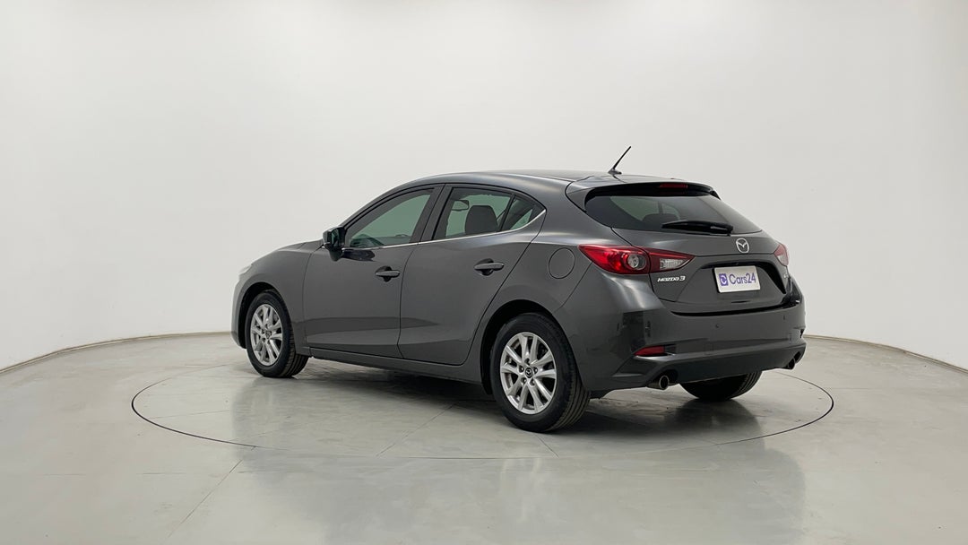 Left Back Diagonal (45- Degree) View