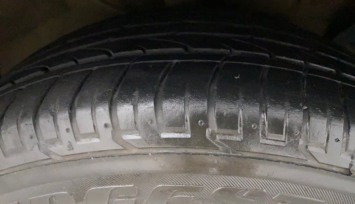 2017 Hyundai Creta SX (O) 1.6 DIESEL, Diesel, Manual, 96,155 km, Right Front Tyre Tread