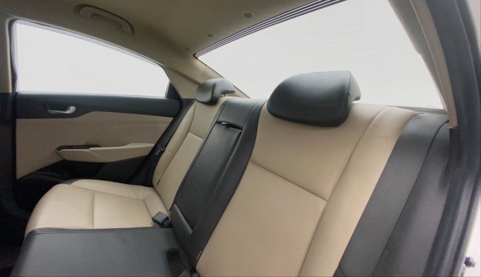 2019 Hyundai Verna 1.4 EX PETROL, Petrol, Manual, 26,055 km, Right Side Rear Door Cabin