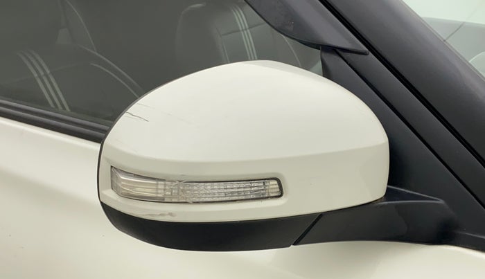 2022 Maruti Vitara Brezza VXI AT SHVS, Petrol, Automatic, 17,377 km, Right rear-view mirror - Minor scratches