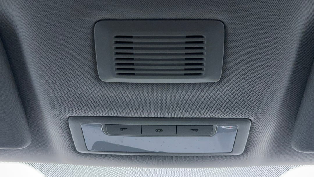 On-Roof Controls/Sunglass holder