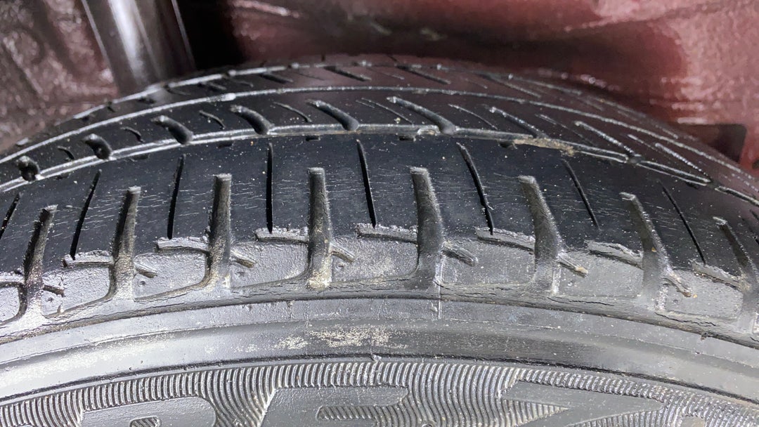Right Rear Tyre Tread