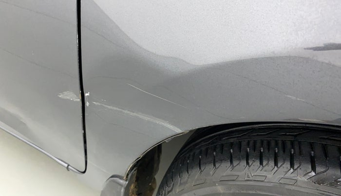 2015 Toyota Corolla Altis G, Petrol, Manual, 31,229 km, Right fender - Slightly dented