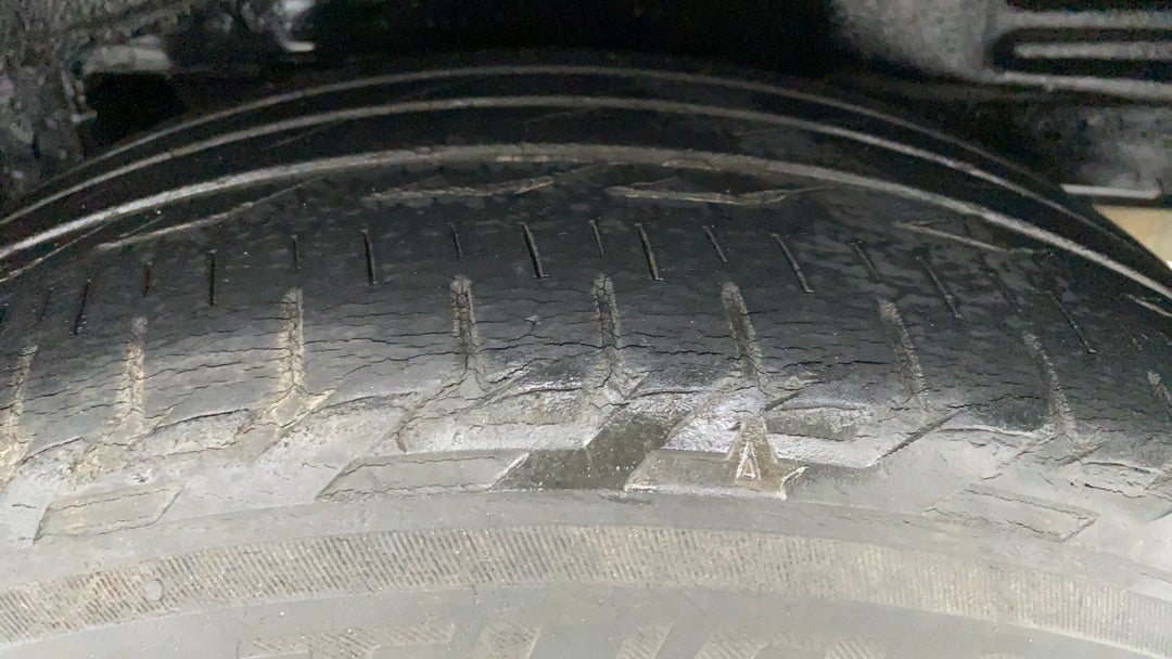 Left Rear Tyre Tread