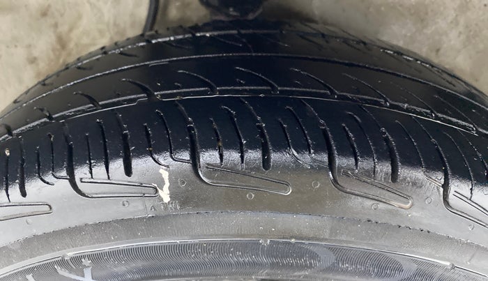2019 Maruti Alto 800 LXI, CNG, Manual, 79,421 km, Right Front Tyre Tread