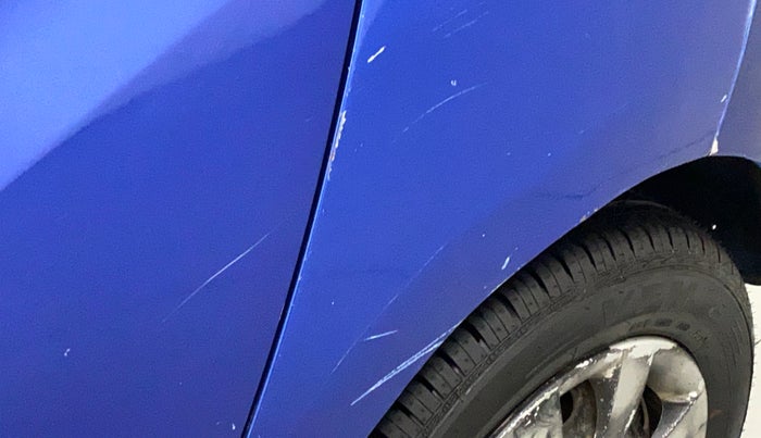 2013 Hyundai Eon MAGNA +, Petrol, Manual, 96,369 km, Left quarter panel - Minor scratches