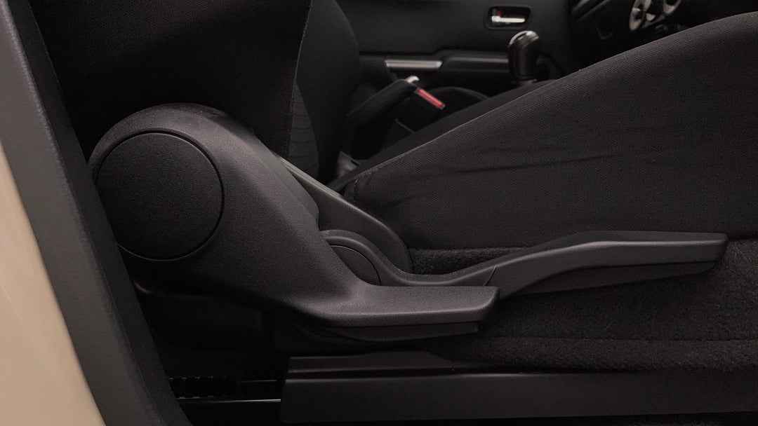 2021 Suzuki Ignis Gl, Manual, 24654 km, Drivers Side Adjustment Panel