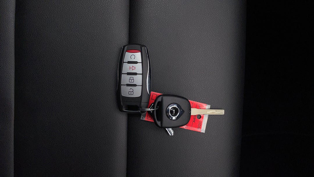 2023 GWM Ute Cannon (4x4), Automatic, 14349 km, Key Close-up