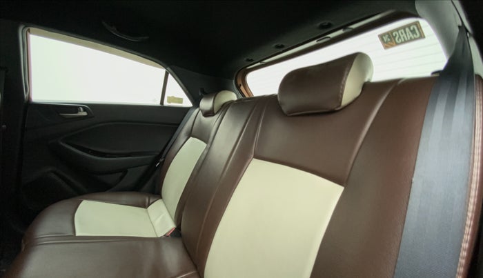 2015 Hyundai i20 Active 1.4 SX, Diesel, Manual, 98,783 km, Right Side Rear Door Cabin