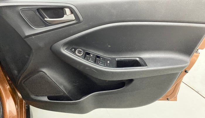 2015 Hyundai i20 Active 1.4 SX, Diesel, Manual, 98,783 km, Driver Side Door Panels Control