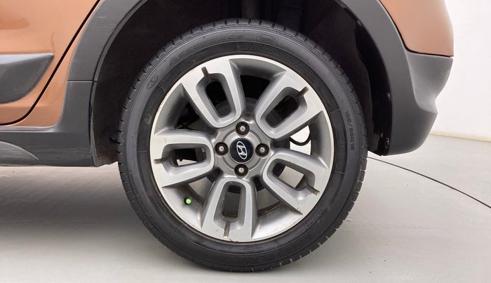 2015 Hyundai i20 Active 1.4 SX, Diesel, Manual, 98,783 km, Left Rear Wheel