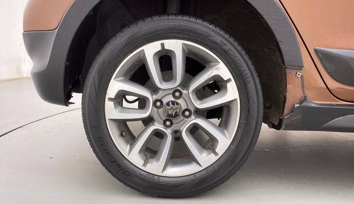 2015 Hyundai i20 Active 1.4 SX, Diesel, Manual, 98,783 km, Right Rear Wheel