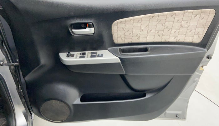 2014 Maruti Wagon R 1.0 VXI, Petrol, Manual, 29,675 km, Driver Side Door Panels Control