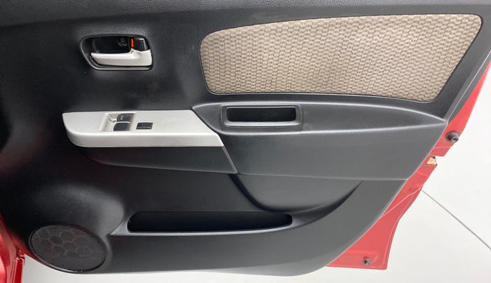 2013 Maruti Wagon R 1.0 LXI, Petrol, Manual, 94,901 km, Driver Side Door Panels Control