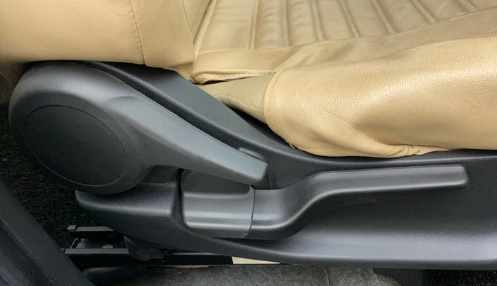 2019 Honda Amaze 1.2 SMT I VTEC, Petrol, Manual, 32,556 km, Driver Side Adjustment Panel