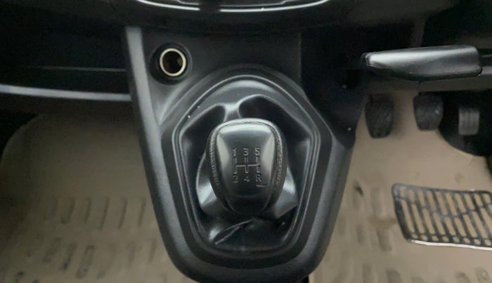 2018 Datsun Go Plus T, Petrol, Manual, 17,955 km, Gear Lever