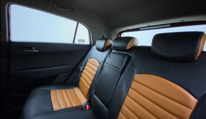 2016 Hyundai Creta SX PLUS AT 1.6 PETROL, Petrol, Automatic, 69,309 km, Right Side Rear Door Cabin