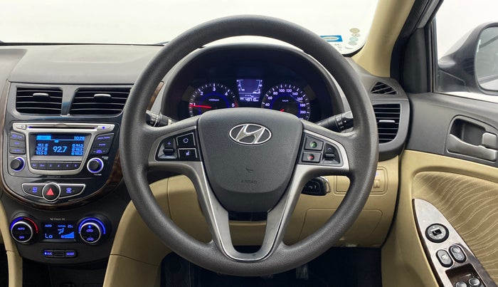 2016 Hyundai Verna FLUIDIC 1.6 CRDI S, Diesel, Manual, 50,015 km, Steering Wheel Close Up