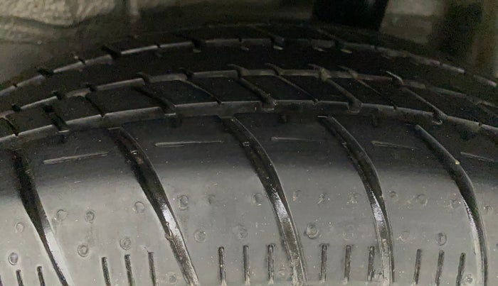 2018 Maruti Celerio VXI, Petrol, Manual, 11,942 km, Left Rear Tyre Tread