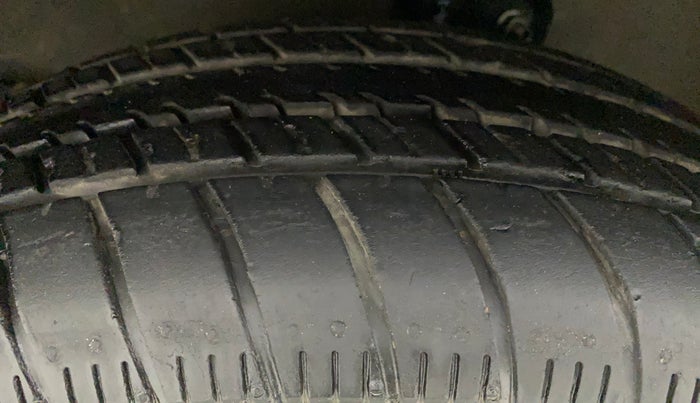 2018 Maruti Celerio VXI, Petrol, Manual, 11,942 km, Left Front Tyre Tread