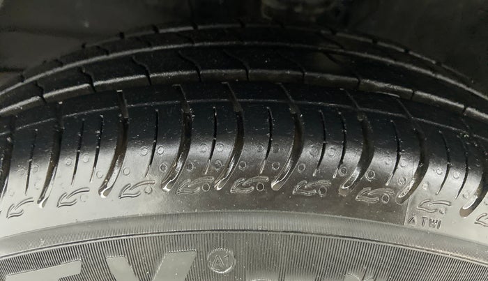 2019 Maruti S PRESSO VXI PLUS, Petrol, Manual, 10,640 km, Left Front Tyre Tread