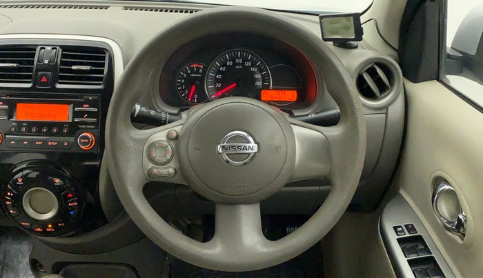 2013 Nissan Micra XV CVT, CNG, Automatic, 93,803 km, Steering Wheel Close Up