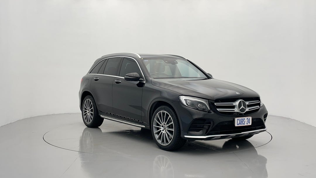 Right Front Diagonal (45- Degree) View