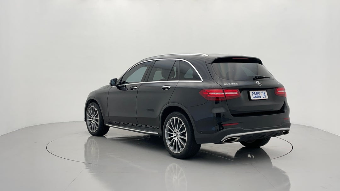 Left Back Diagonal (45- Degree) View