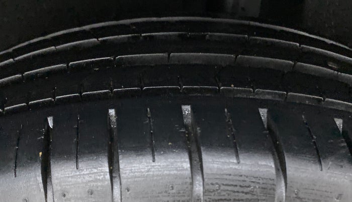 2019 Toyota Glanza G MT PETROL, Petrol, Manual, 11,798 km, Left Rear Tyre Tread