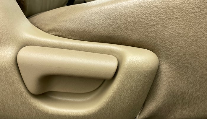 2012 Honda Brio 1.2 S (O) MT IVTEC, Petrol, Manual, 42,520 km, Driver Side Adjustment Panel