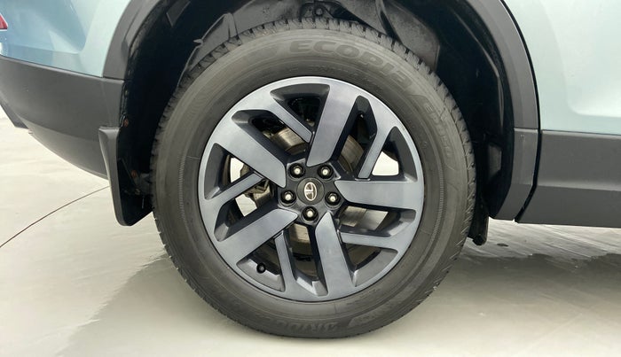 2021 Tata Safari XZA+ ADVENTURE, Diesel, Automatic, 8,975 km, Right Rear Wheel