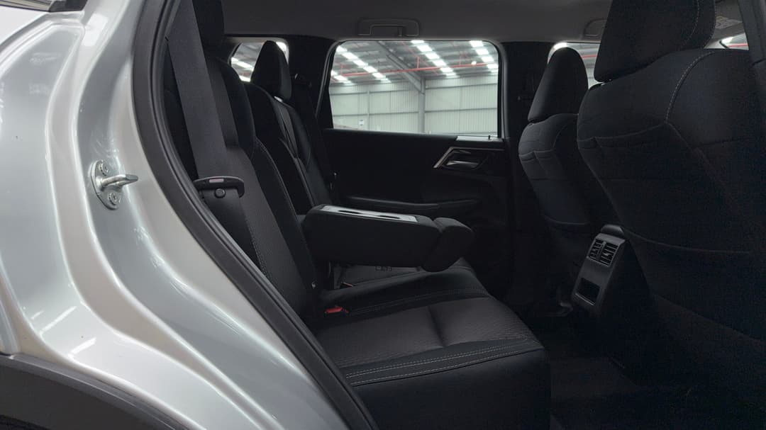 2024 Mitsubishi Outlander Es 5 Seat (2WD), Automatic, 62159 km, Right Side Rear Door Cabin View
