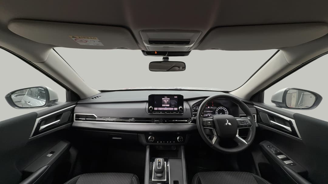 2024 Mitsubishi Outlander Es 5 Seat (2WD), Automatic, 62159 km, Dashboard View