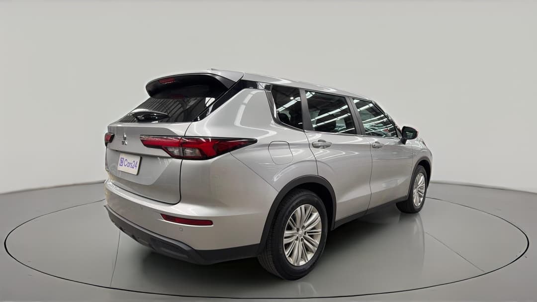 2024 Mitsubishi Outlander Es 5 Seat (2WD), Automatic, 62159 km, Right Back Diagonal (45- Degree) View
