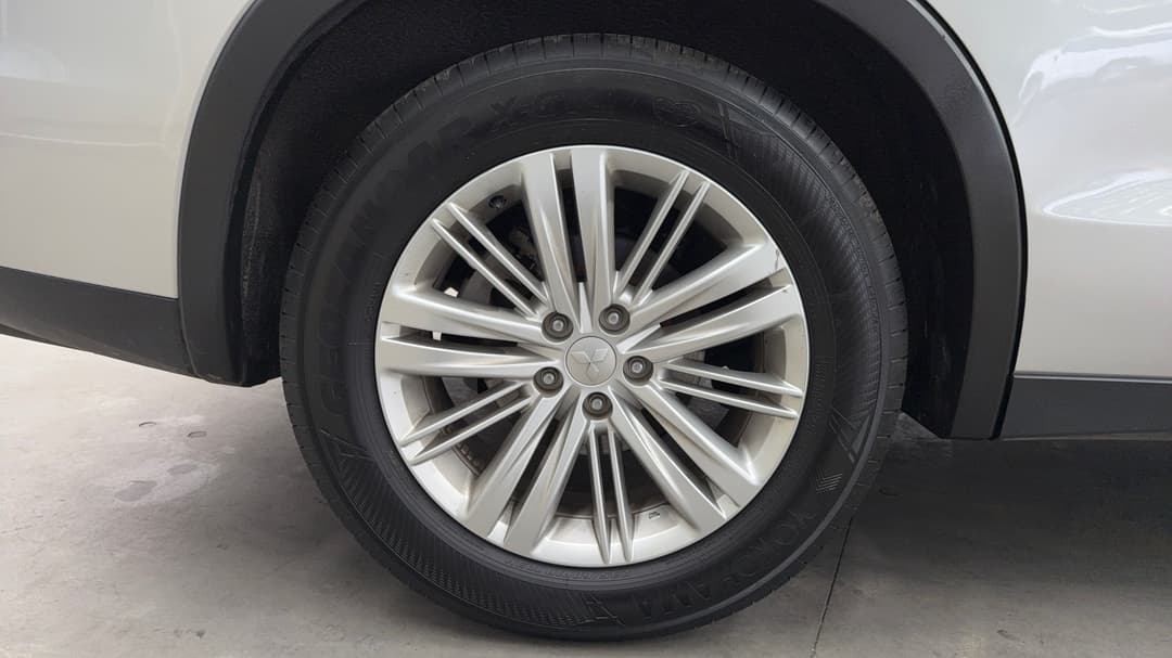 2024 Mitsubishi Outlander Es 5 Seat (2WD), Automatic, 62159 km, Right Rear Wheel