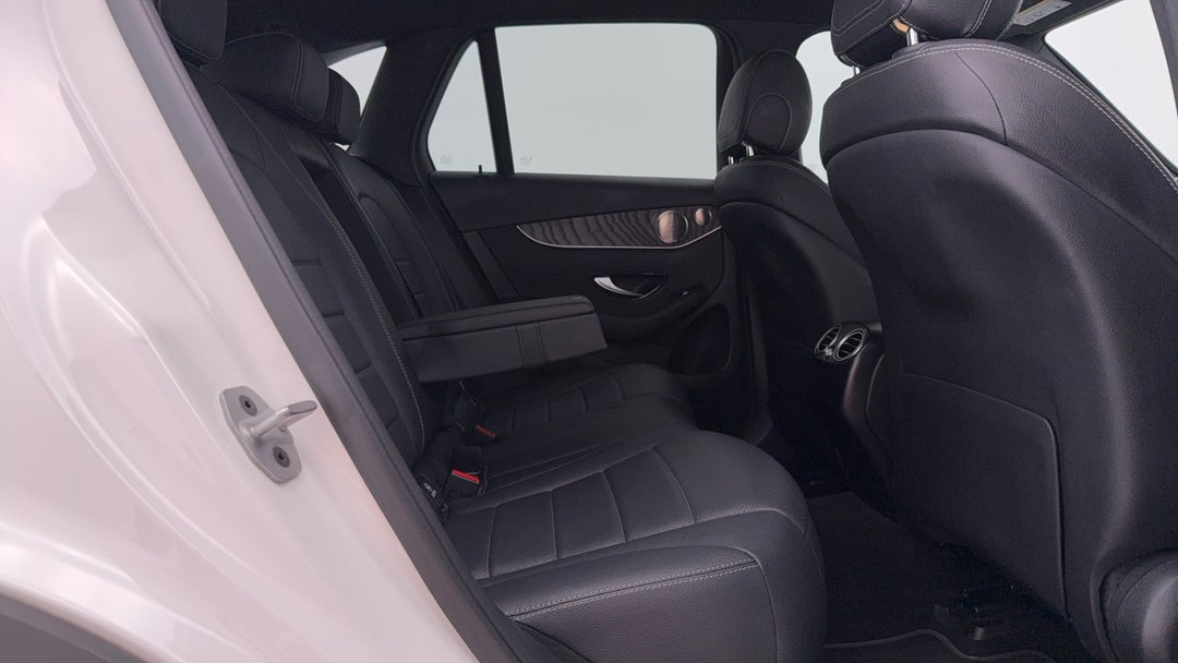 2021 Mercedes-benz GLC 300 E 4matic Phev, Automatic, 54754 km, Right Side Rear Door Cabin View