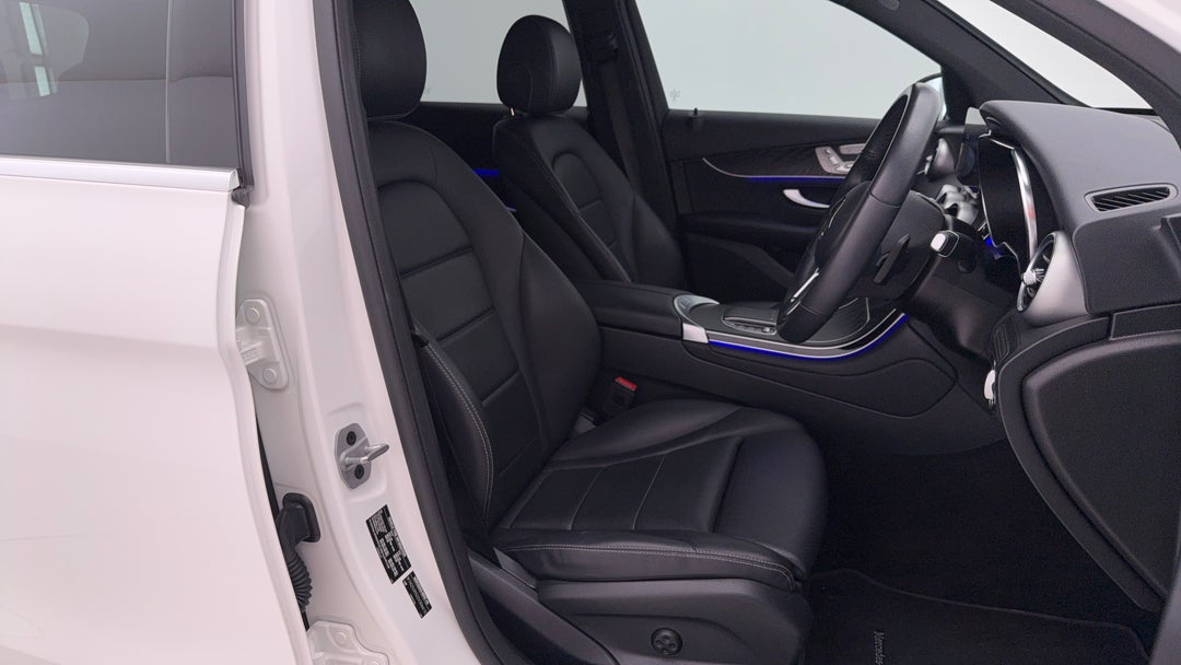 2021 Mercedes-benz GLC 300 E 4matic Phev, Automatic, 54754 km, Right Side Front Door Cabin View