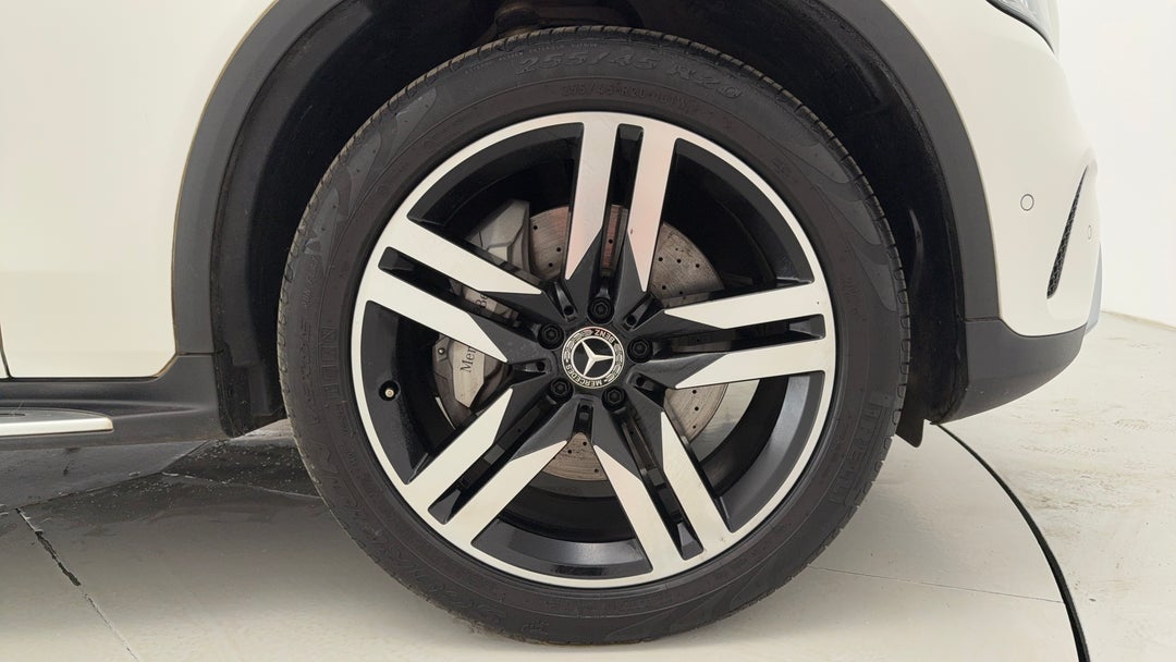 2021 Mercedes-benz GLC 300 E 4matic Phev, Automatic, 54754 km, Right Front Wheel