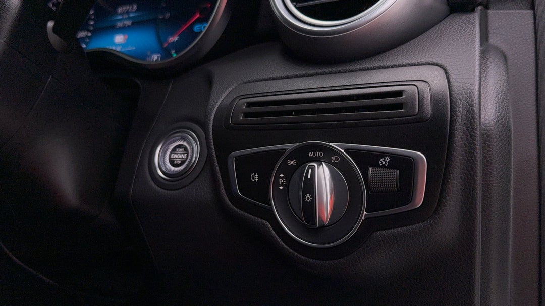 2021 Mercedes-benz GLC 300 E 4matic Phev, Automatic, 54754 km, Utility Switches/Buttons