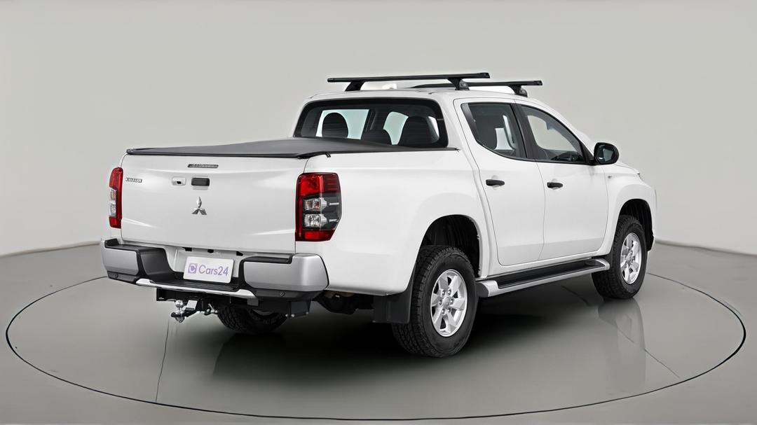 2022 Mitsubishi Triton Glx+ (4x4), Automatic, 60570 km, Right Back Diagonal (45- Degree) View