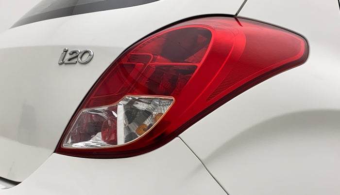 2013 Hyundai i20 MAGNA (O) 1.2, Petrol, Manual, 76,374 km, Right tail light - < 2 inches,no. = 2