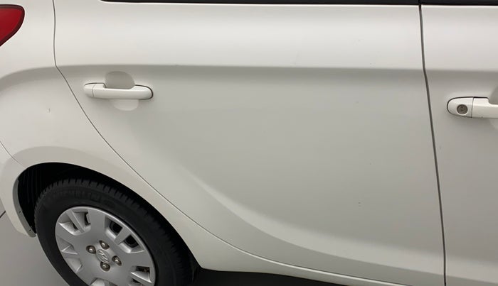 2013 Hyundai i20 MAGNA (O) 1.2, Petrol, Manual, 76,374 km, Right rear door - Minor scratches