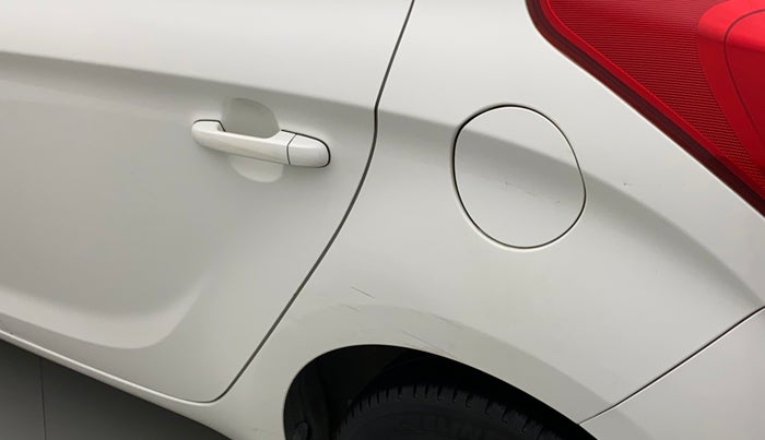 2013 Hyundai i20 MAGNA (O) 1.2, Petrol, Manual, 76,374 km, Left quarter panel - Minor scratches