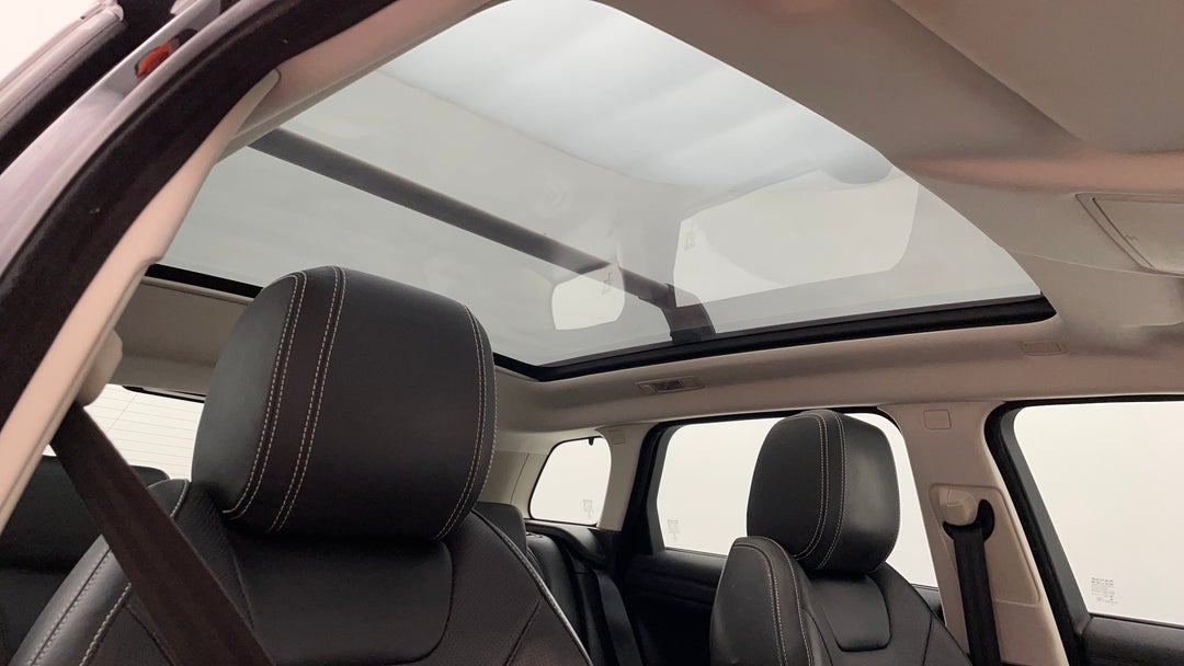 Interior Sunroof/Moonroof